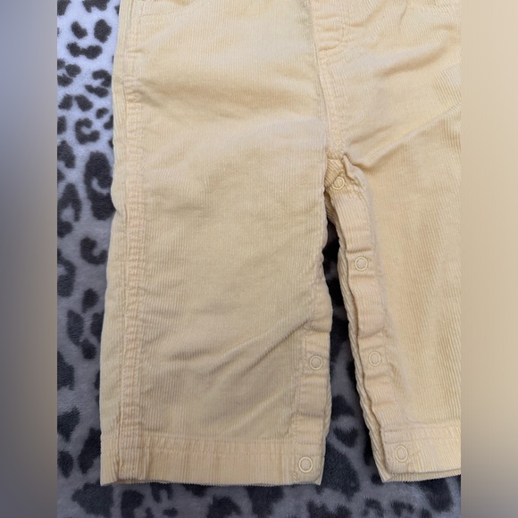 Gymboree Corduroy Overalls in Yellow Size 6-12 months - Picture 3 of 15